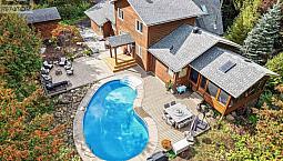 8010 Iveson Drive Ottawa, Ontario