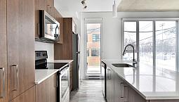 Grand Condo Appartement 5 1/2 A Louer-2 Sdb-Parc Jarry/Mile-Ex