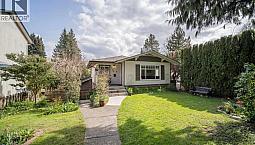 1119 Cloverley Street North Vancouver, British Columbia