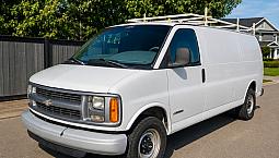 Chevrolet Express 3500 Extended Cargo Van – 5.7L V8 Work/Camper