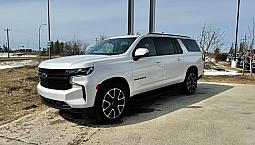 2023 Chevrolet Suburban Rst 5.3 *Luxury Package* *Pano Roof*