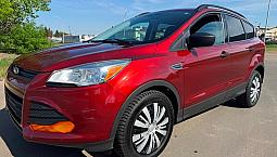 2014 Ford Escape Fwd - Only 93K - Drives Like New