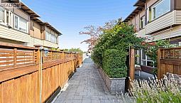 13 2389 Charles Street Vancouver, British Columbia