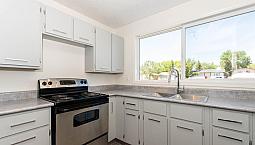 Eastside Estates - 3 Bedroom Townhouse Premium House For Rent