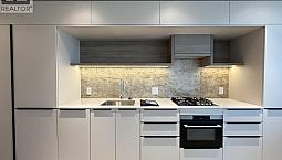 1305 612 Elmwood Street Coquitlam, British Columbia