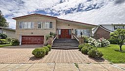 1 399 000$ - Maison À Paliers Multiples À Vendre À Chomedey
