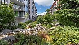 18 3483 Ross Drive Vancouver, British Columbia