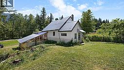 15781 Peters Road Crawford Bay, British Columbia