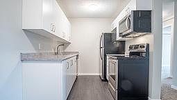 Bond - 2 Bedroom, 1 Bathroom W/ In-Suite Laundry Apartment For R