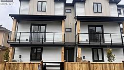 1 7497 Holly Street Burnaby, British Columbia