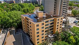 333 Wellington Crescent - 1 Bedroom