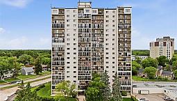 4b 1975 Corydon Avenue Winnipeg, Manitoba