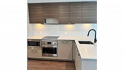 1908 13725 George Junction Surrey, British Columbia