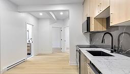 Big Four Bed /One Bath Apartment In Downtown *3300$*