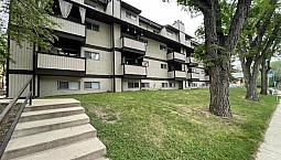 Spacious 2 Level 2 Bed 1.5 Bath Apartment For Rent On 8Th Street