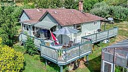 12328 Highway 101 Powell River, British Columbia