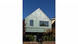 1 141 E 22Nd Avenue Vancouver, British Columbia