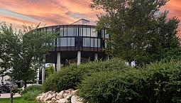 Modern & Stylish Studio Downtown