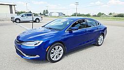 2015 Chrysler 200 Limited*Fully Loaded*Low Km*Mint In & Out*